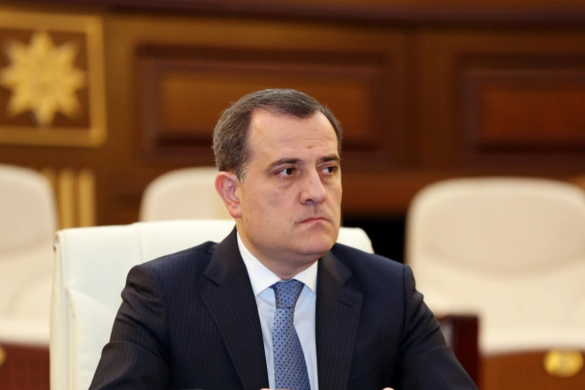 Nazir “Son zəng”lə bağlı əmr imzaladı Nazir “Son zəng”lə bağlı əmr imzaladı