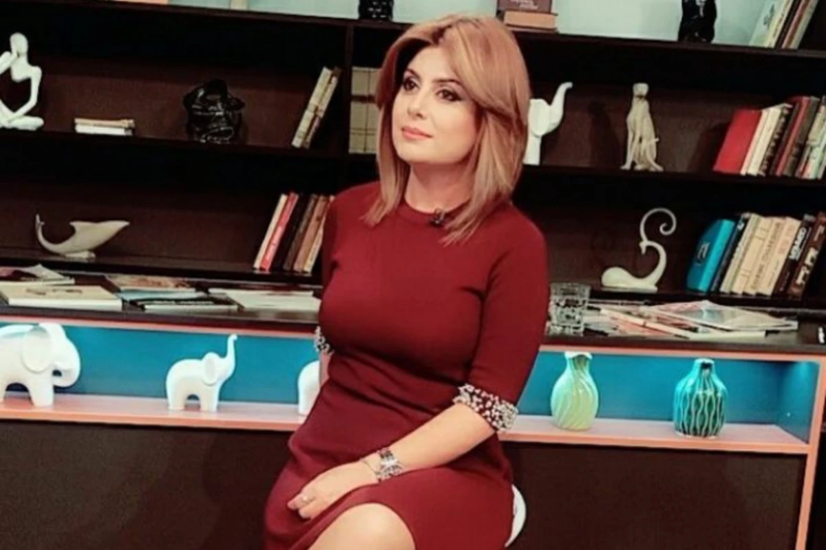 Rövşanə: Sən bütün təhqirlərin qarşısında dimdik, ayaq üstə durmağı bacardın - VİDEO
