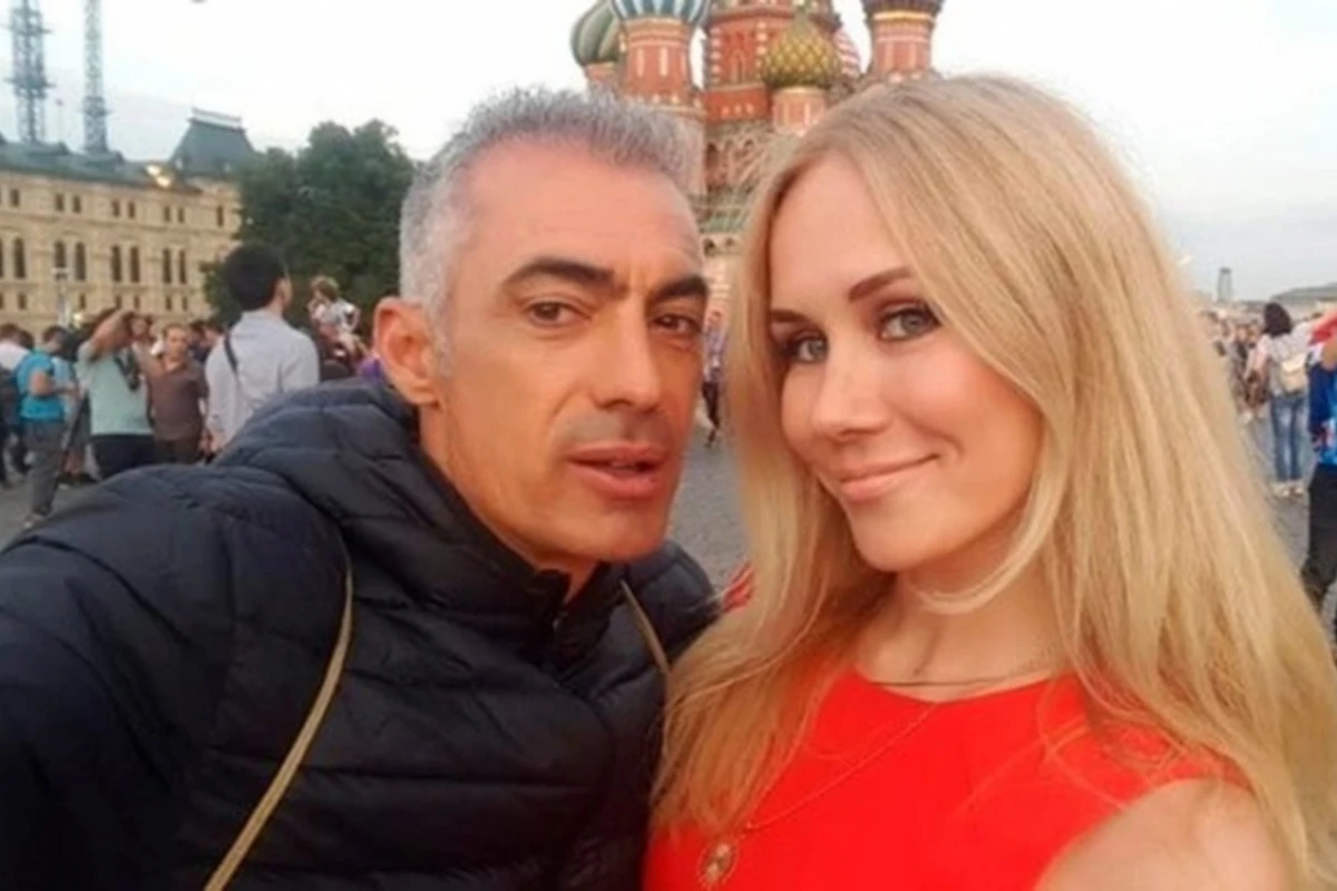 Оскорбивший россиянку аргентинский болельщик извинился перед ней и расплакался