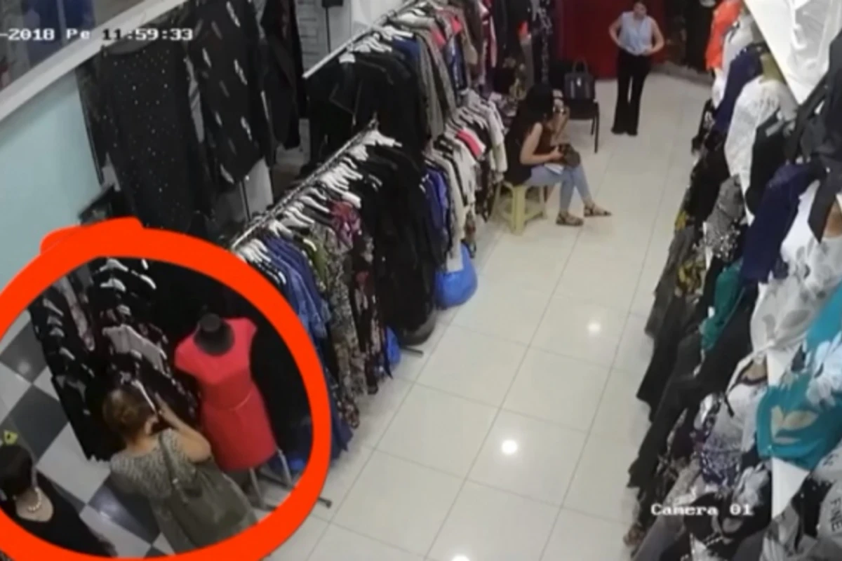 В Азербайджане воровка попала на камеру (видео)