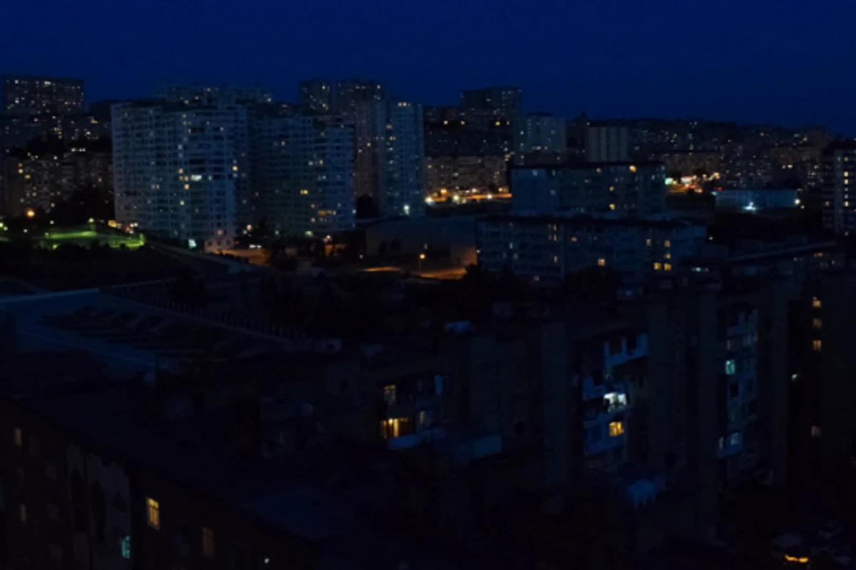 Azərbaycanı qaranlığa qərq edən gecənin görünməyən tərəfləri – EKSPERT RƏYİ