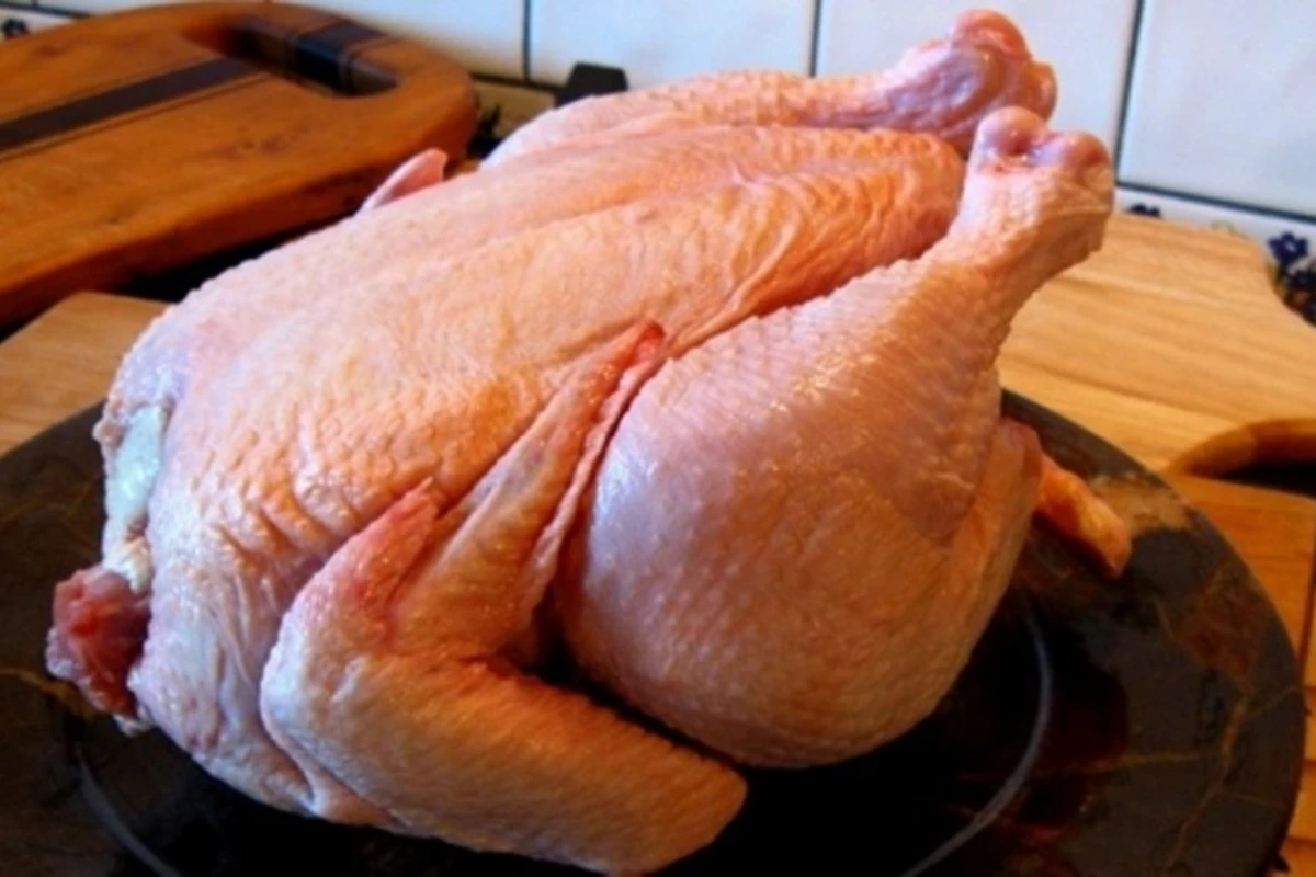XƏBƏRDARLIQ: Bu toyuqları yeməyin!