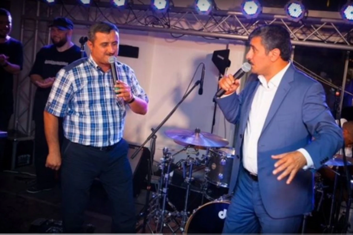Azərbaycanlı qardaşların rus qızına həsr etdiyi mahnı milyon baxışı keçdi - VİDEO
