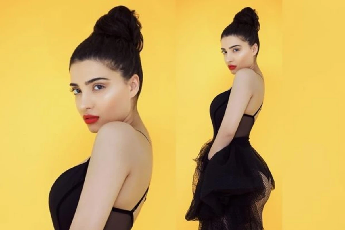 Səmra paylaşdığı şəkilə görə qınandı - FOTO Səmra paylaşdığı şəkilə görə qınandı - FOTO