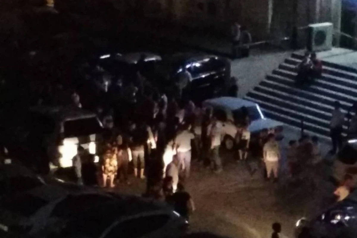 В Баку сорвался в шахту лифт: 3 человека получили повреждения - СПИСОК