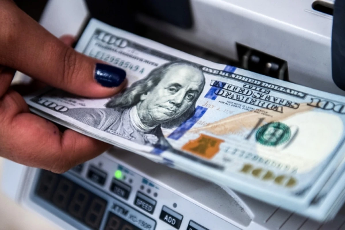 Dolların bu günə olan məzənnəsi Dolların bu günə olan məzənnəsi