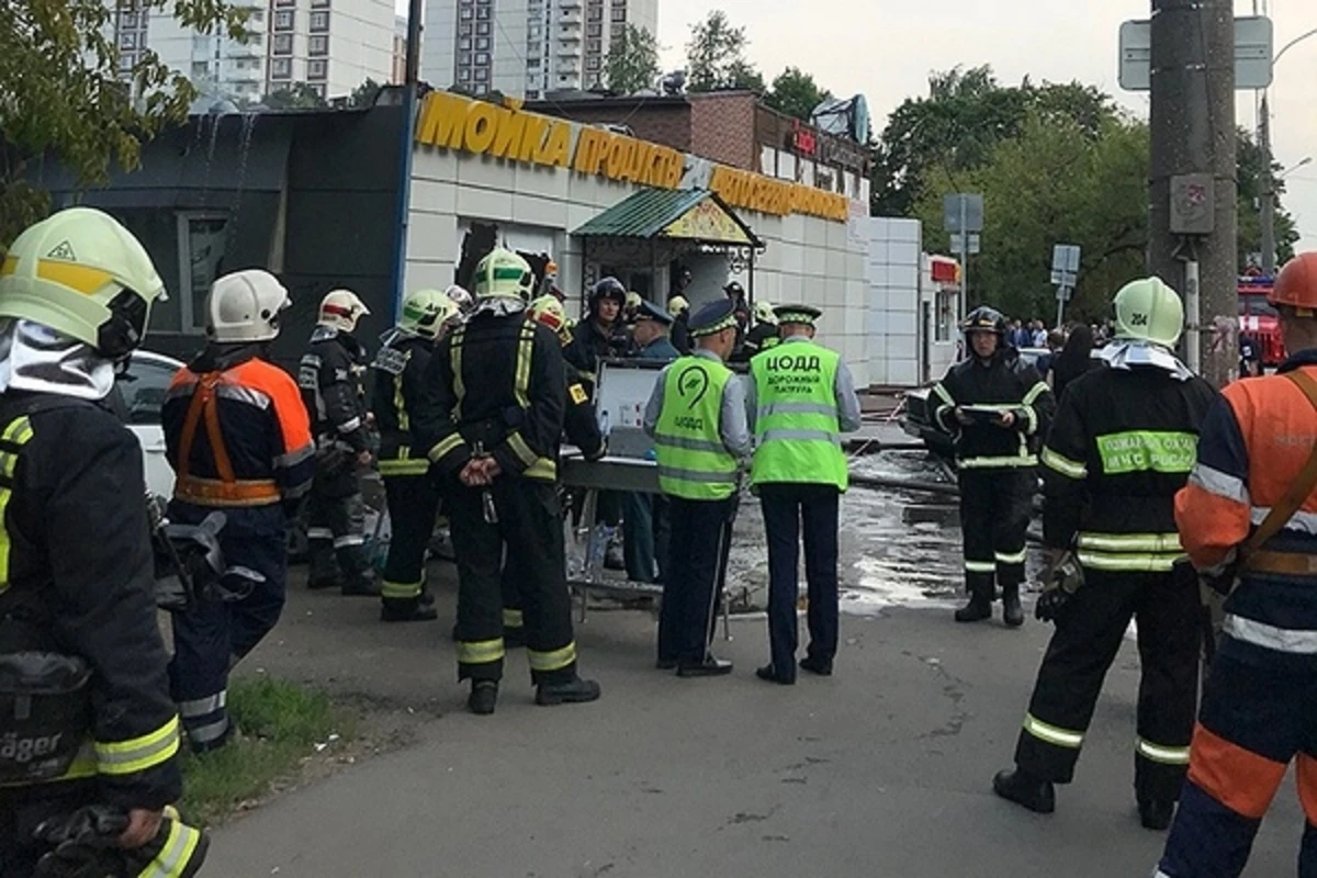 Взрыв в московском кафе, ранены азербайджанцы