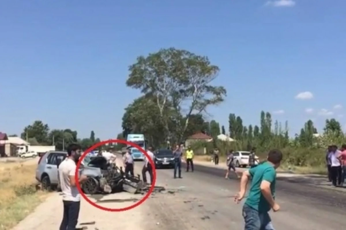Пассажирский автобус, направляющийся в Баку совершил ДТП - 1 погибший, 10 раненых (видео)