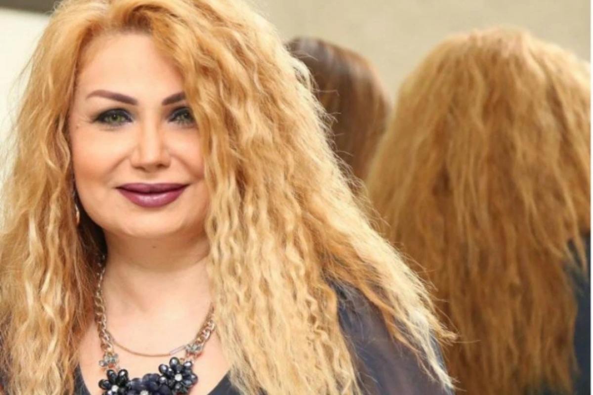 Oğlunu universitetə düzəltmək istəyən Könül Kərimovanı aldatdılar - MƏHKƏMƏ Oğlunu universitetə düzəltmək istəyən Könül Kərimovanı aldatdılar - MƏHKƏMƏ