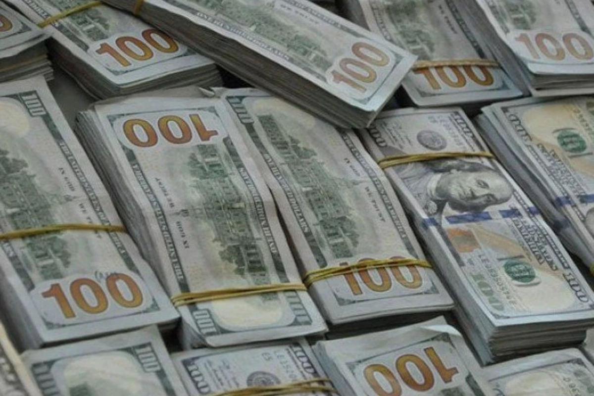 Dolların sabaha olan məzənnəsi açıqlandı