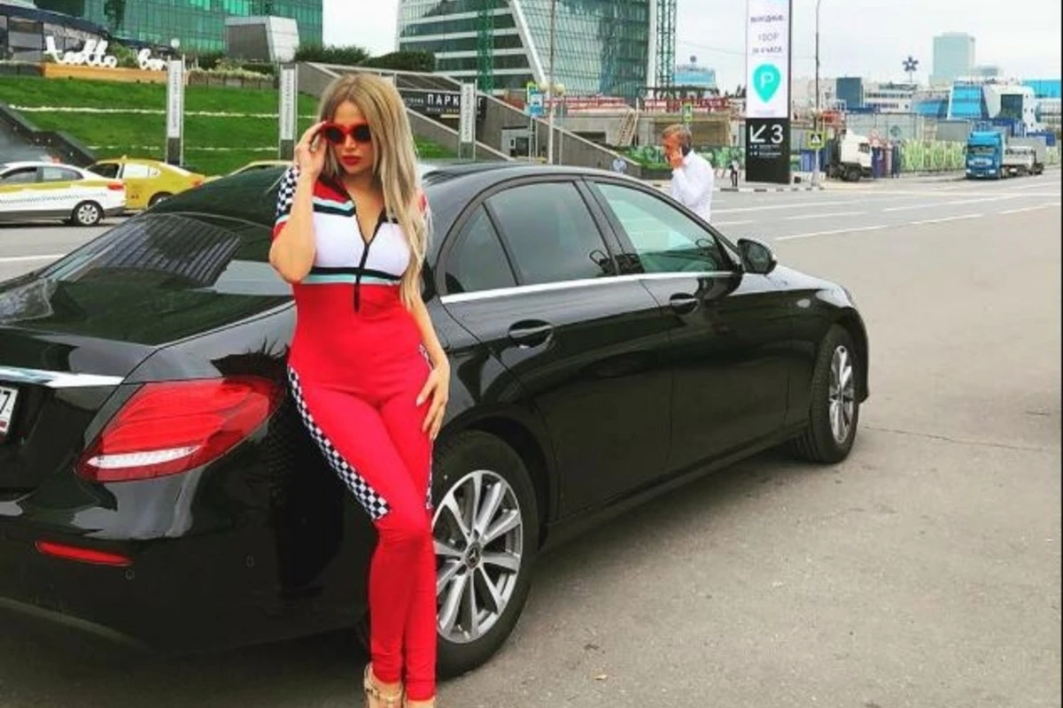 Rus oliqarxdan Nigar Camala lüks istirahət və 250 minlik hədiyyə - FOTO Rus oliqarxdan Nigar Camala lüks istirahət və 250 minlik hədiyyə - FOTO