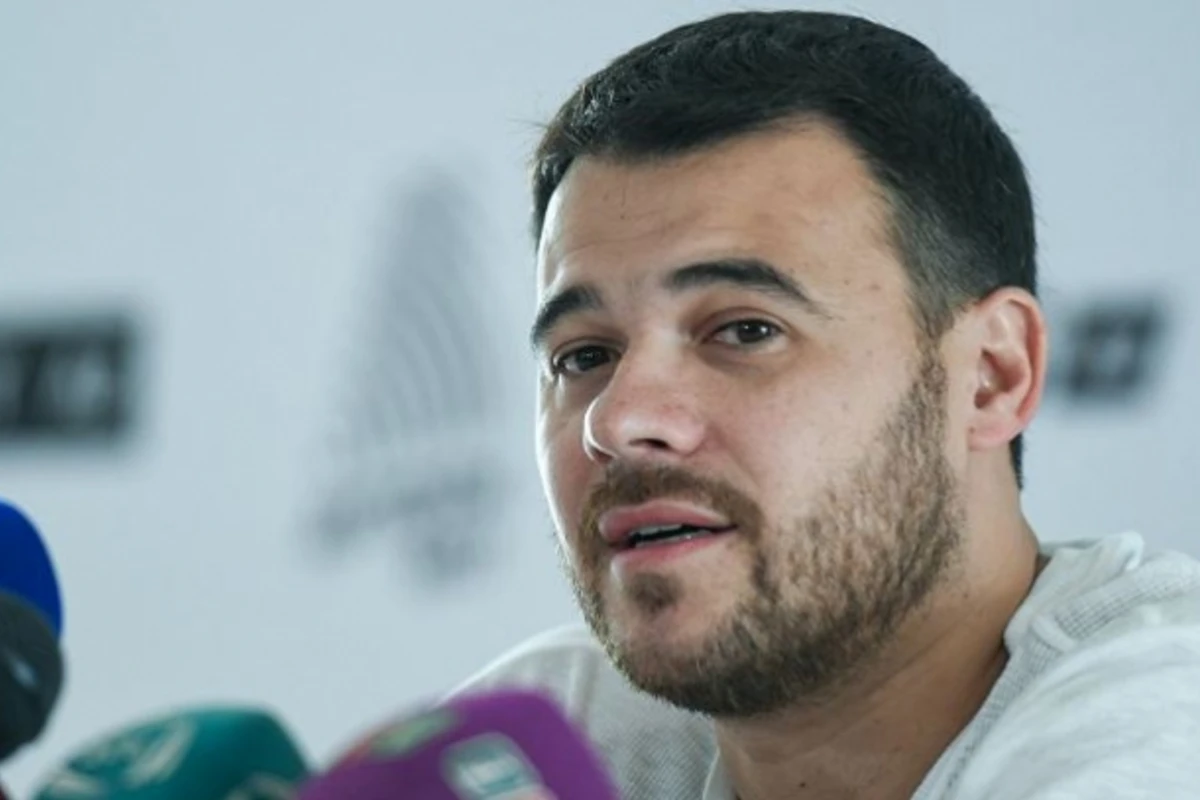 Эмин прокомментировал участие Зары на фестивале Жара