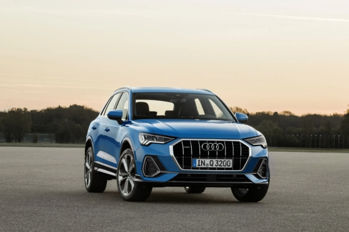 Yeni Audi Q3 krossoveri təqdim edilib – FOTO Yeni Audi Q3 krossoveri təqdim edilib – FOTO