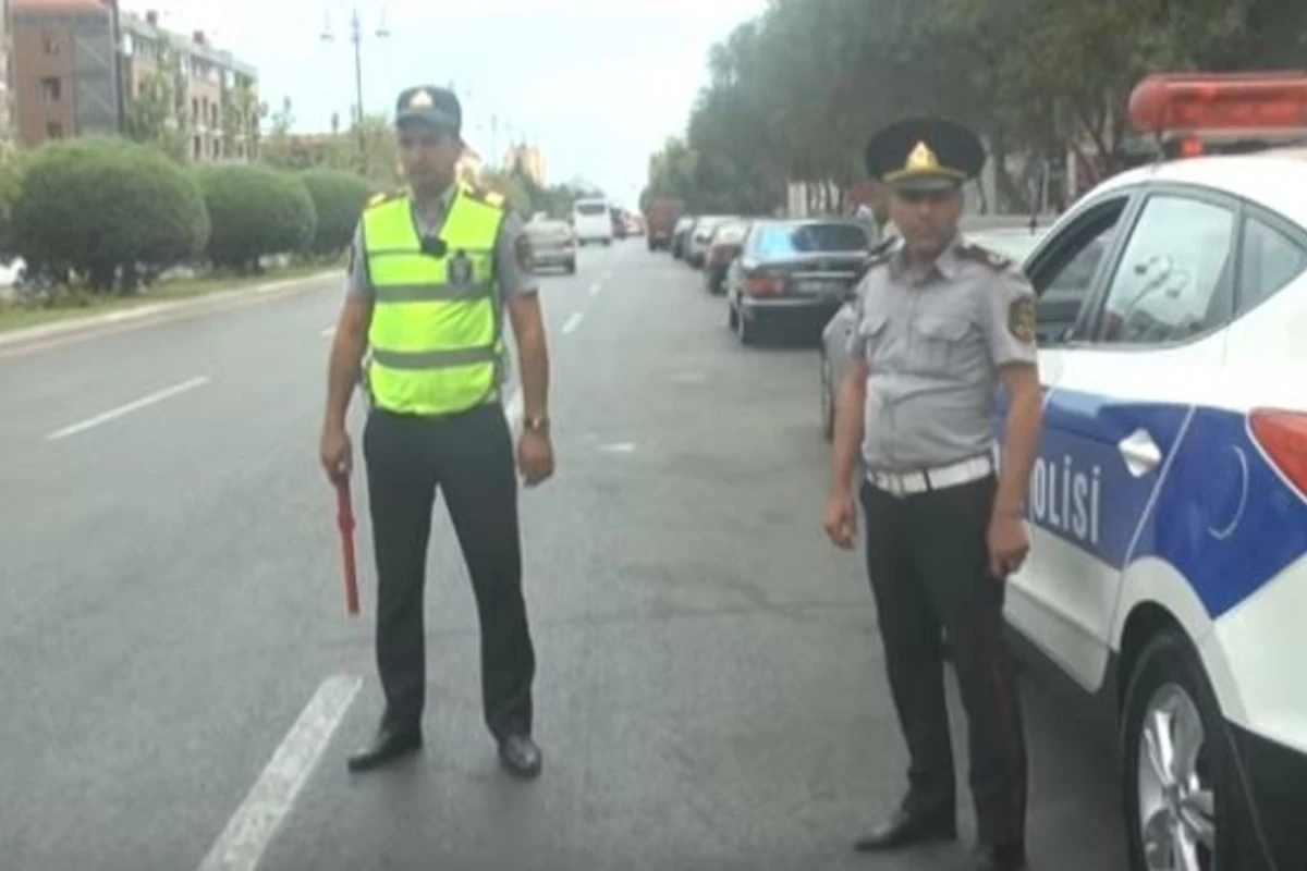 Sumqayıtda polis hərəkətə keçdi: 30 nəfər saxlanıldı - VİDEO Sumqayıtda polis hərəkətə keçdi: 30 nəfər saxlanıldı - VİDEO