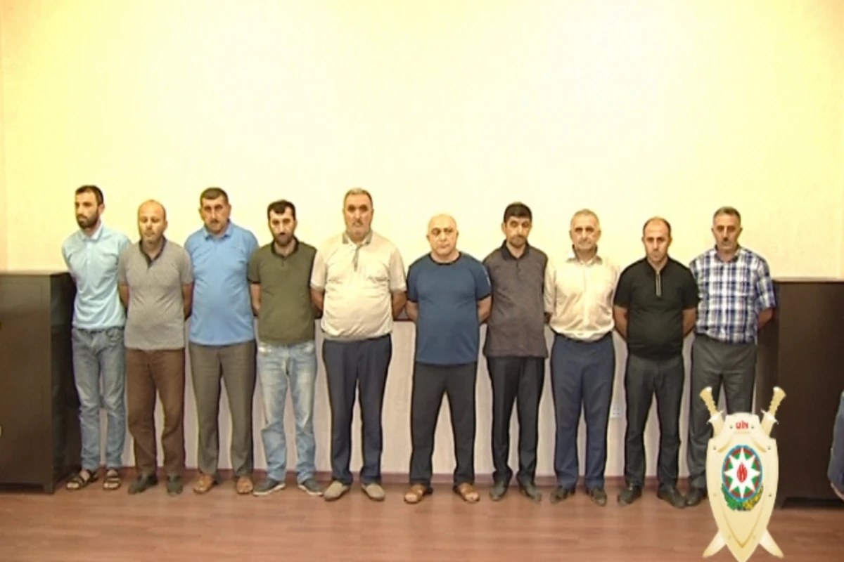 Azərbaycana pirat dərs vəsaitləri gətirən dəstə ələ keçdi – FOTO Azərbaycana pirat dərs vəsaitləri gətirən dəstə ələ keçdi – FOTO
