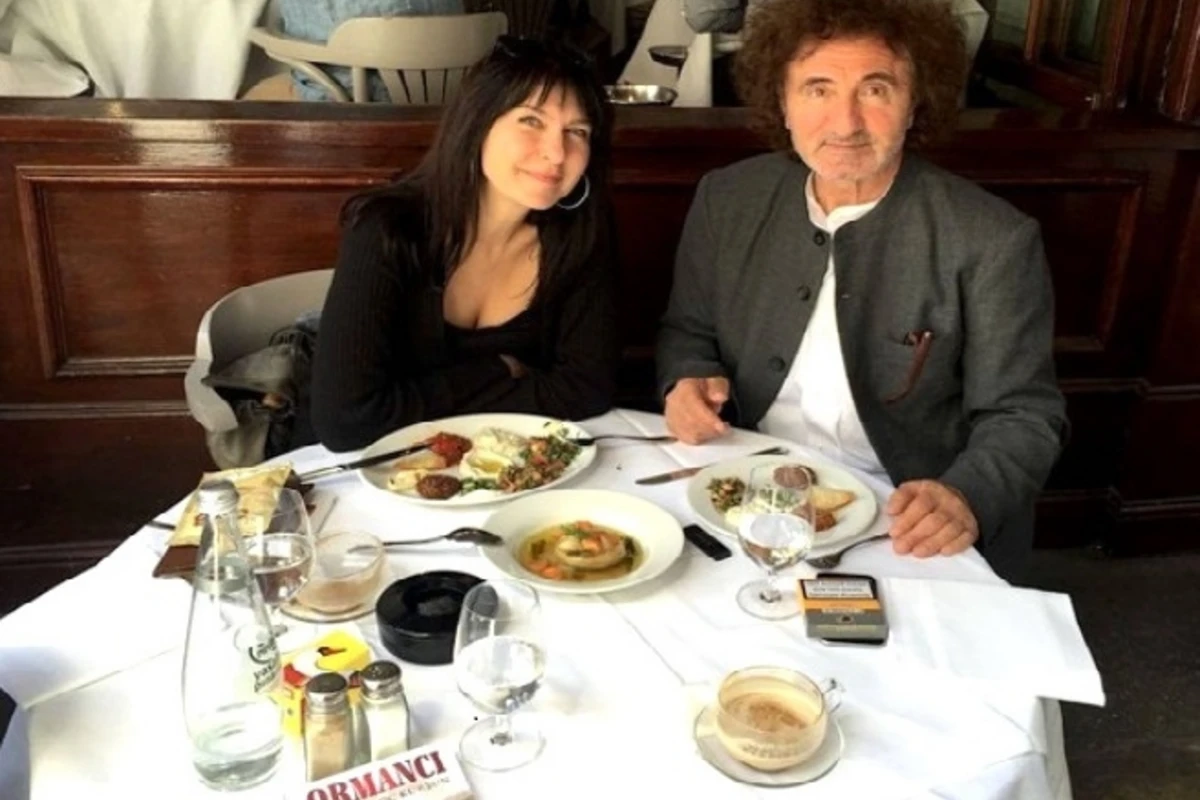 Tualetdə yatan şəxsin inanılmaz HƏYAT HEKAYƏSİ – İndi “Ferrari”yə minir və ... - FOTO