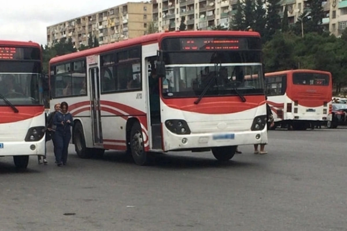 ПОЗОРНЫЕ КАДРЫ в бакинском автобусе - ВИДЕО