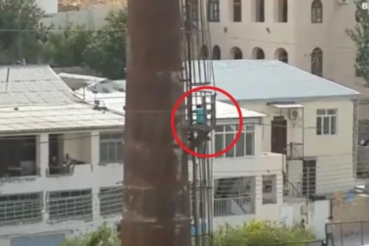 В Баку 4 человека предприняли попытку суицида – ВИДЕО с места происшествия
