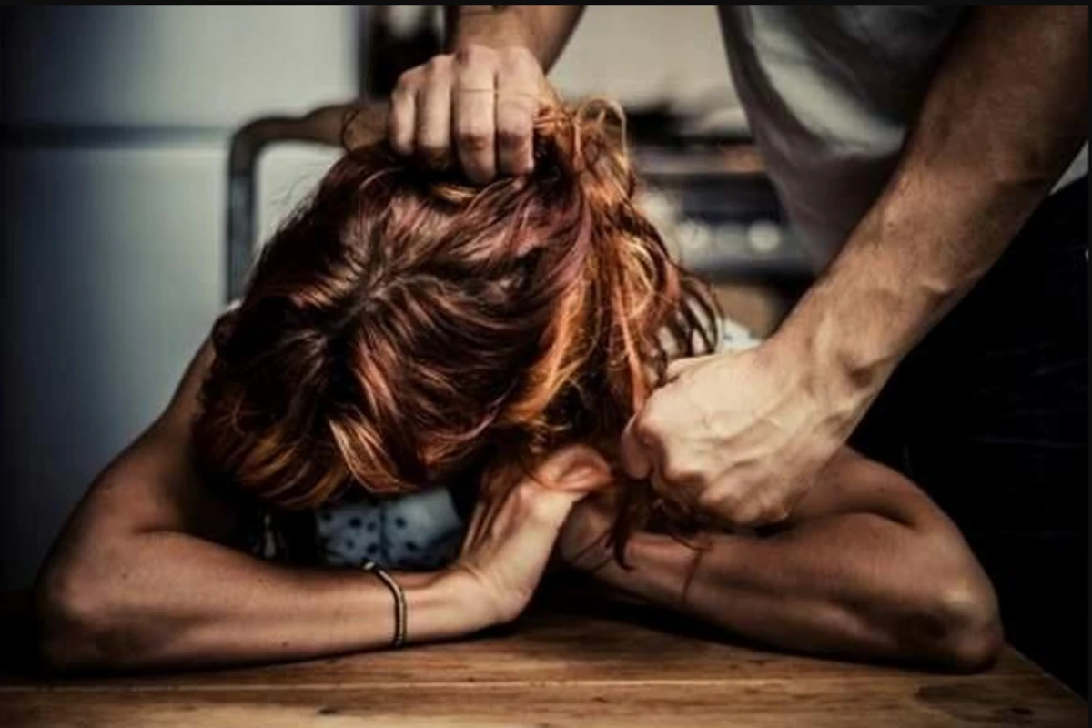 “Blokda görüb, dalınca düşdüm” – İçkili halda qadına hücum edən şəxs – VİDEO “Blokda görüb, dalınca düşdüm” – İçkili halda qadına hücum edən şəxs – VİDEO