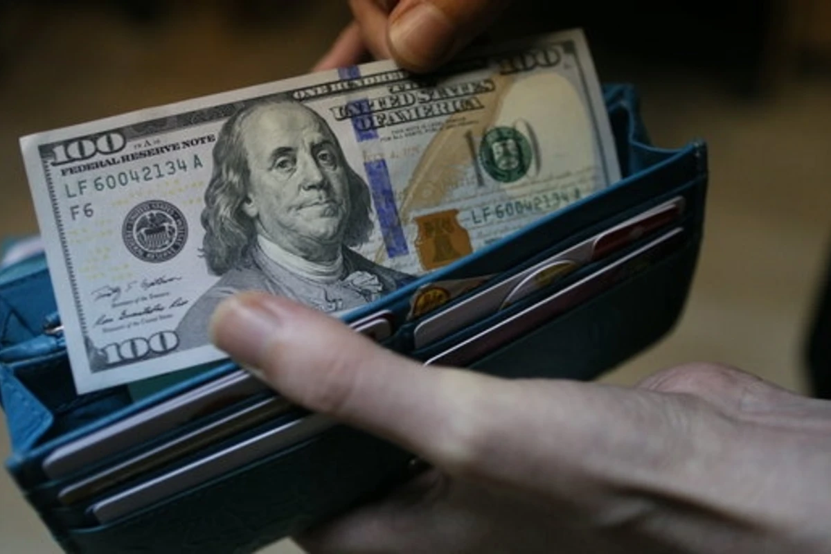 Dolların bu günə olan kursu açıqlandı