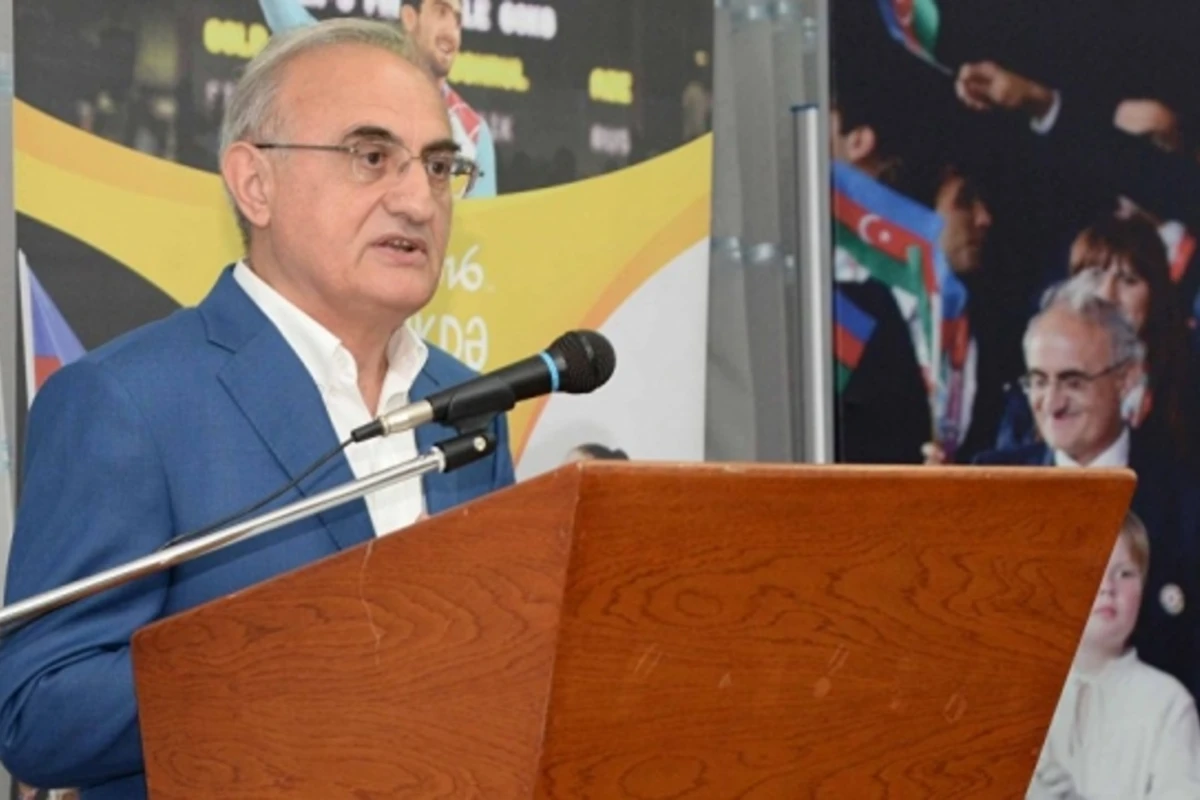 Azərbaycanda rektora ağır itki üz verdi