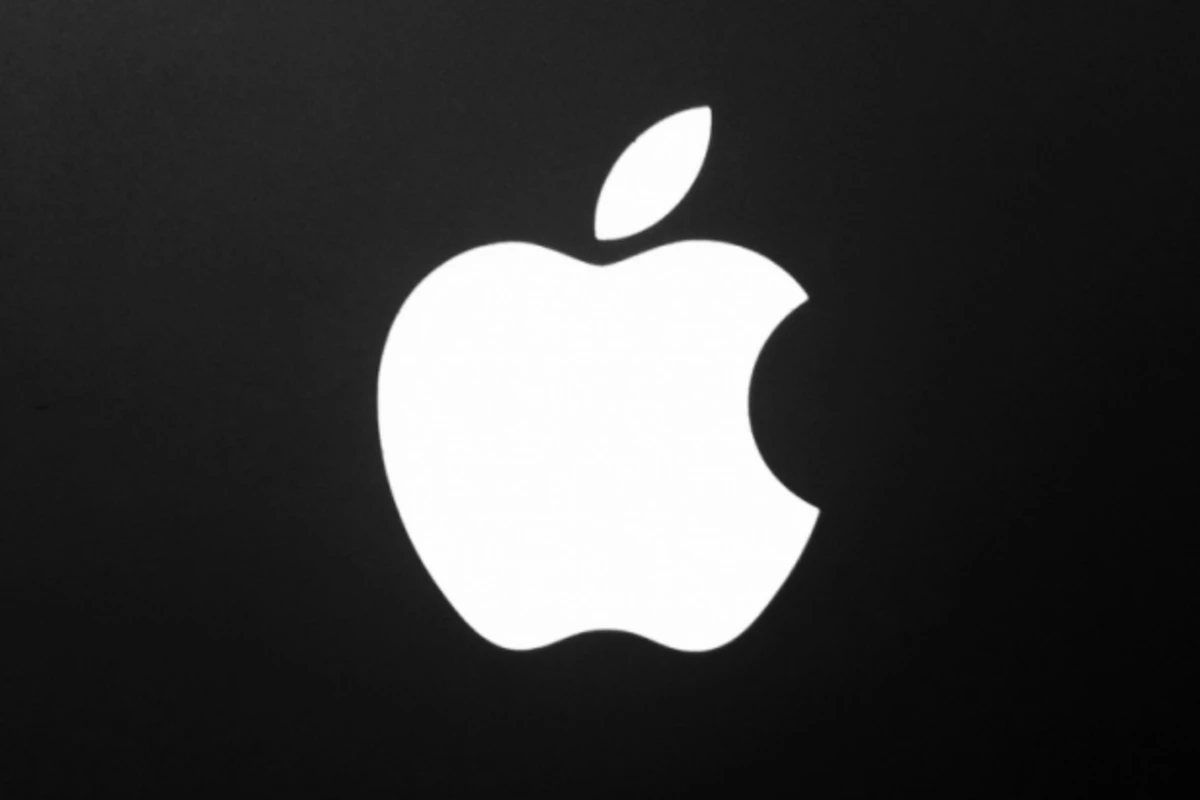 Автомобиль Apple попал в первую аварию
