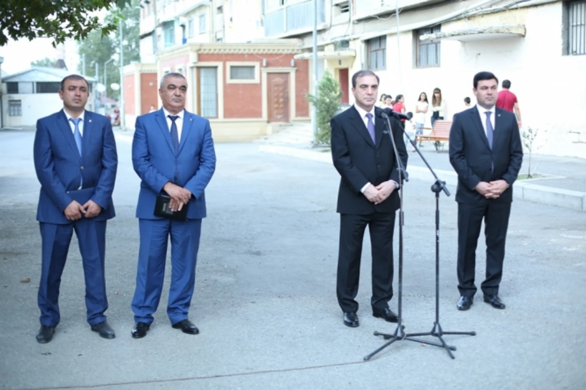 Gəncənin yeni icra başçısı prezidentin tapşırığı ilə sakinlərin önünə çıxdı - (FOTO)