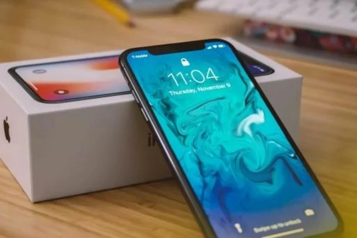 Apple прекратила продажи iPhone X
