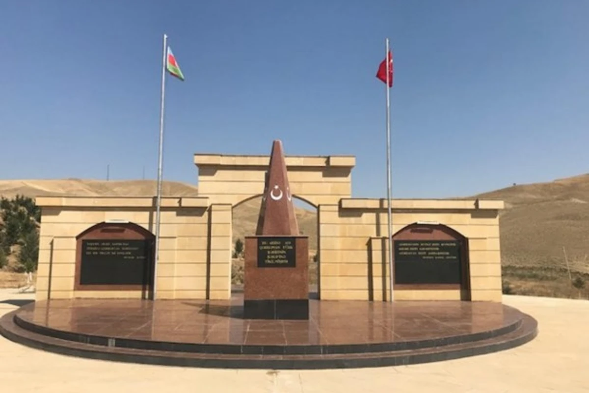 Şamaxıda şəhid türk əsgərinin abidəsinin açılış mərasimi keçirilib - FOTO