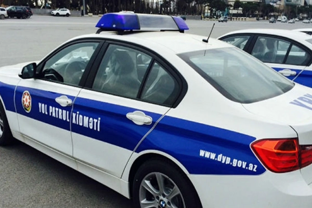 “Saxla” əmrinə tabe olmayan sürücü yol polisini vurdu “Saxla” əmrinə tabe olmayan sürücü yol polisini vurdu