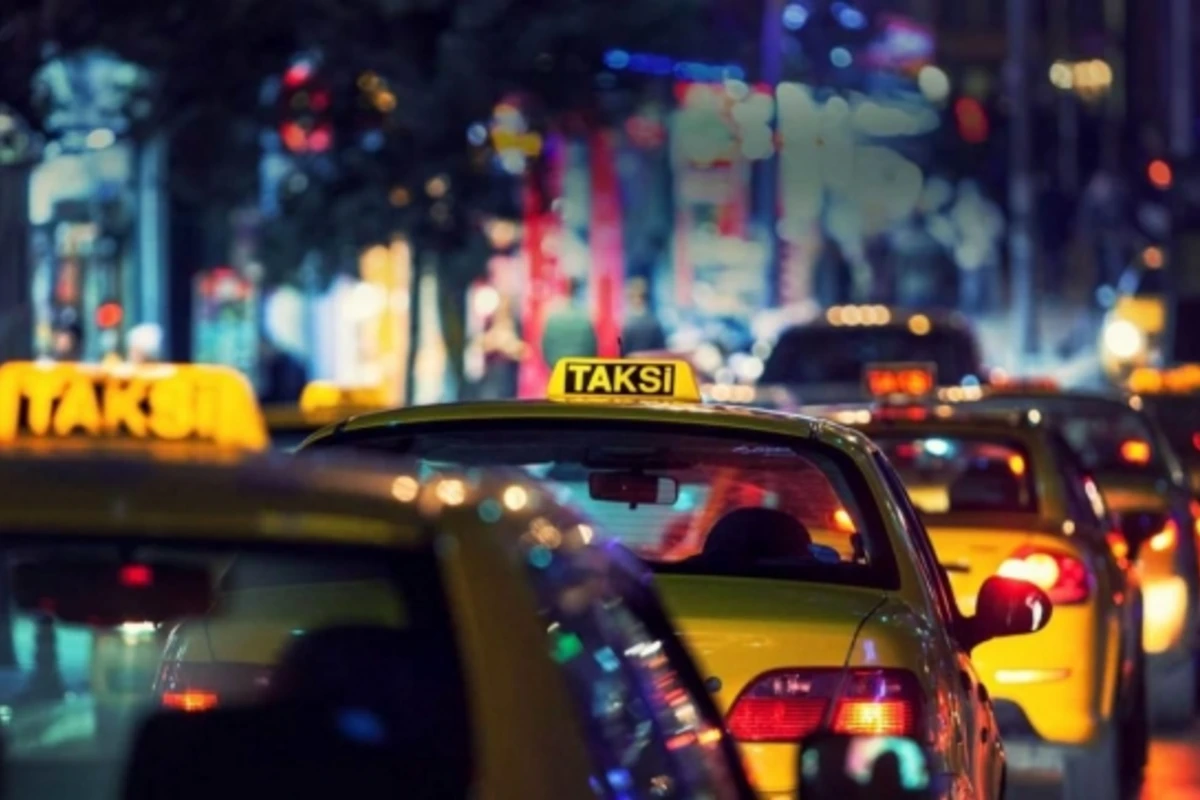 Bu qaydanı pozan daşıyıcılar və taksi sürücüləri məsuliyyətə cəlb ediləcək - XƏBƏRDARLIQ Bu qaydanı pozan daşıyıcılar və taksi sürücüləri məsuliyyətə cəlb ediləcək - XƏBƏRDARLIQ