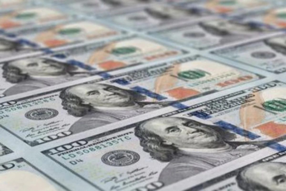 Dolların bu günə olan məzənnəsi