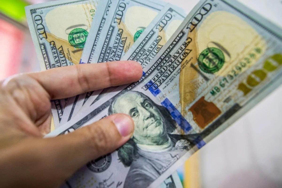 Dolların bu günə olan məzənnəsi