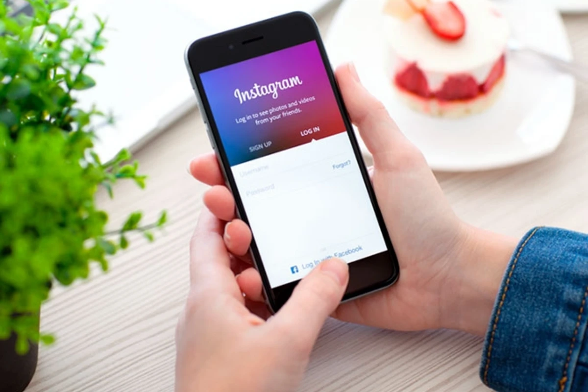 Instagram рухнул