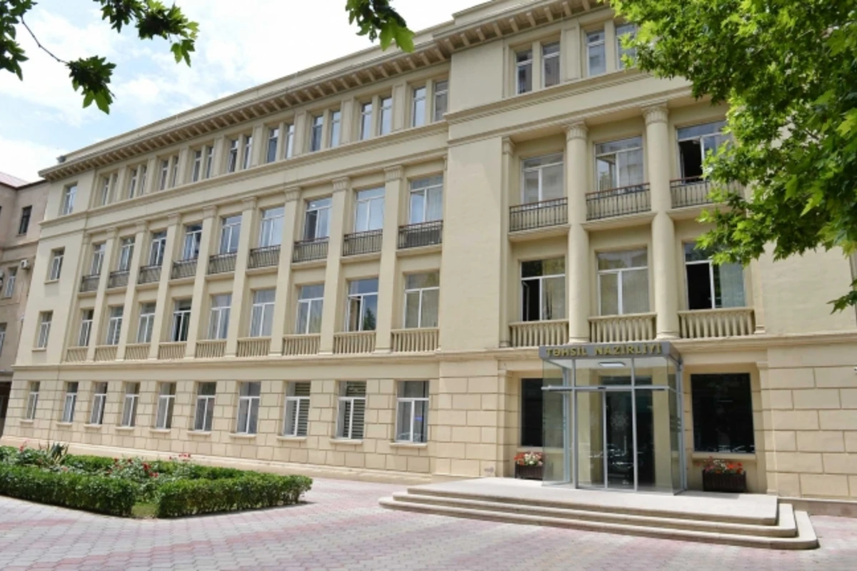 Начинается очередной этап приема на работу педагогов