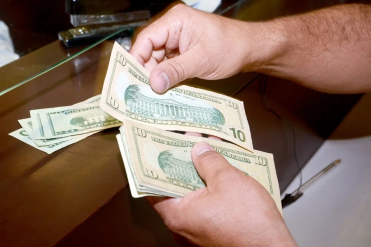 Dolların bu günə olan məzənnəsi Dolların bu günə olan məzənnəsi