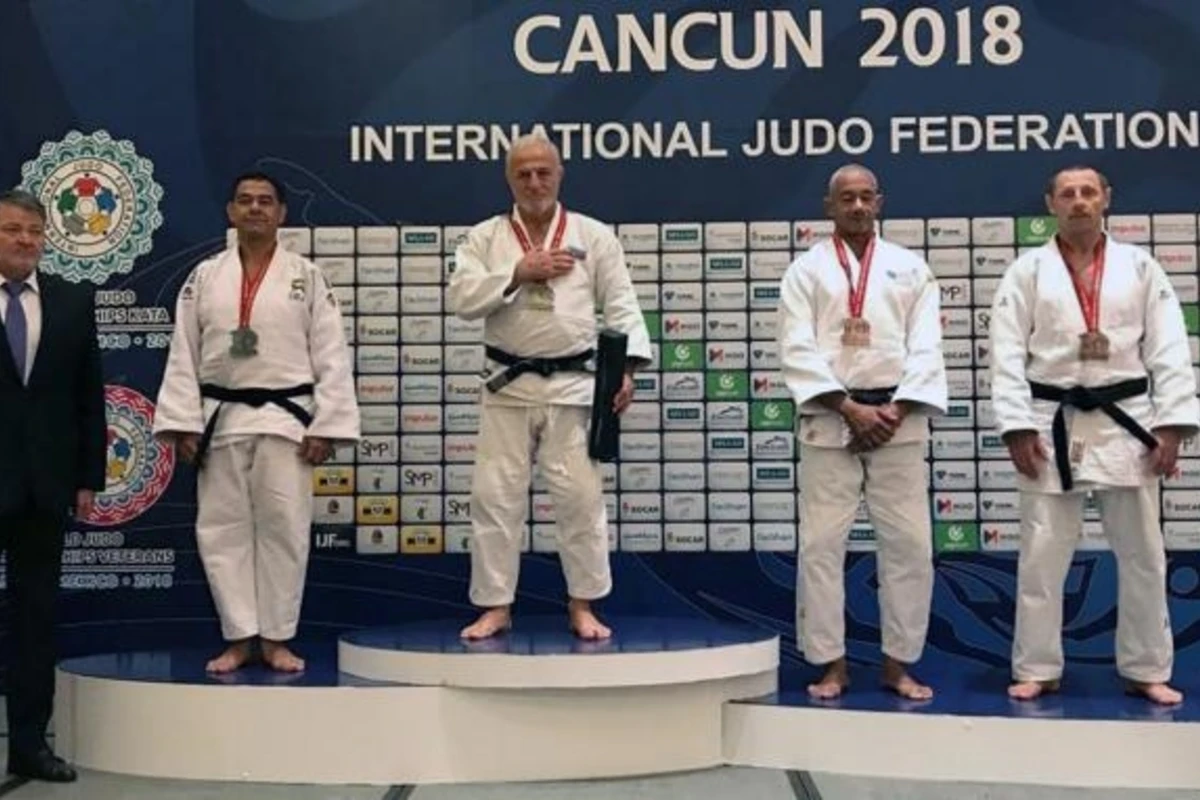 Азербайджанец стал восьмикратным чемпионом мира