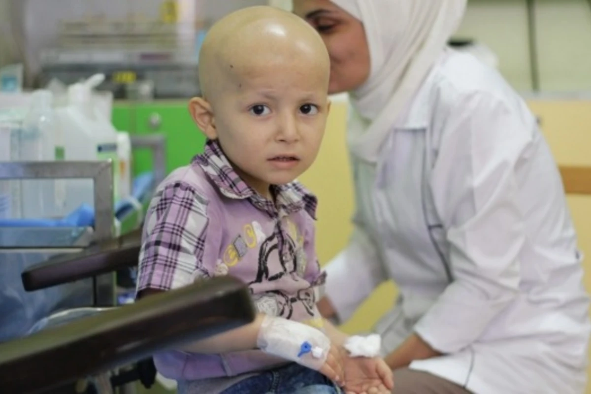 Bərdə sakini sosial şəbəkələrdə azyaşlı xərçəng xəstəsini öz övladı kimi təqdim edib, pul yığdı