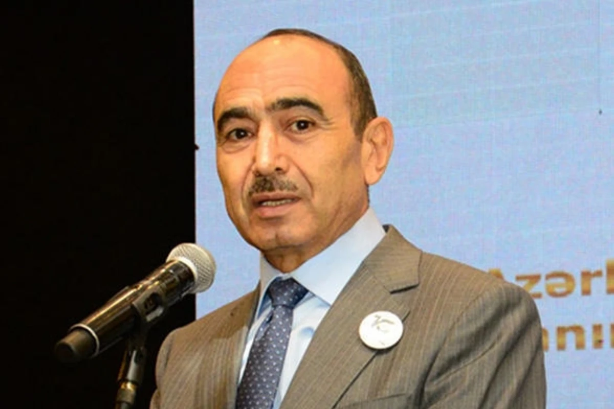 Əli Həsənov: Hər bir dövlət qonşu dövlətlərlə dialoq aparmalıdır