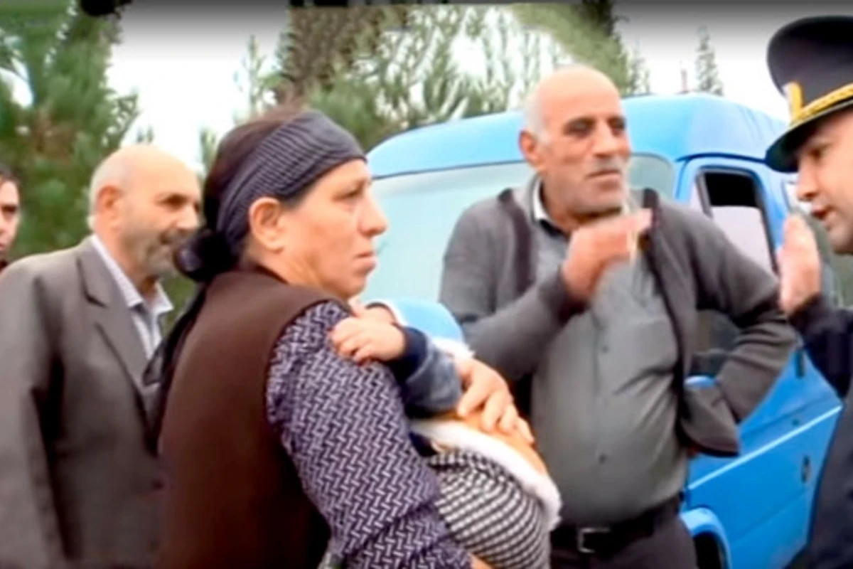 Sürücü və sərnişinlər qanuna tabe olmadı: Cavab verə bilməyəcəksən (VİDEO)