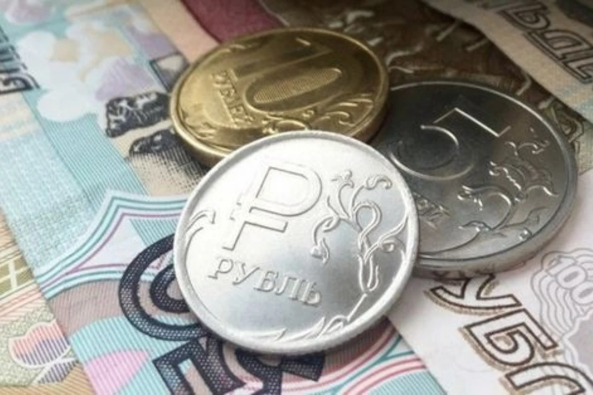 Ошибка азербайджанского переводчика вызвала резкий рост рубля
