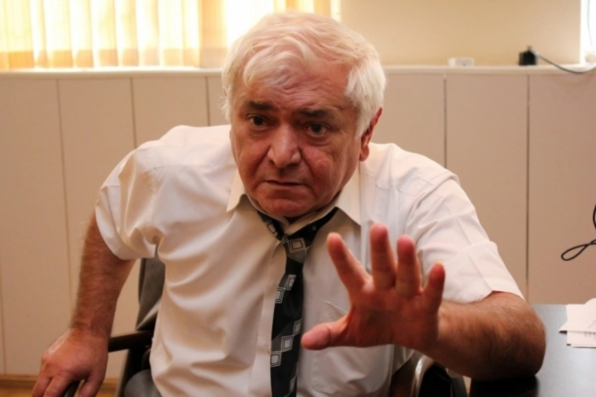 Депутат Агиль Аббас: Если мне подарят барана, я должен зарезать его и часть сдать в Милли Меджлис?