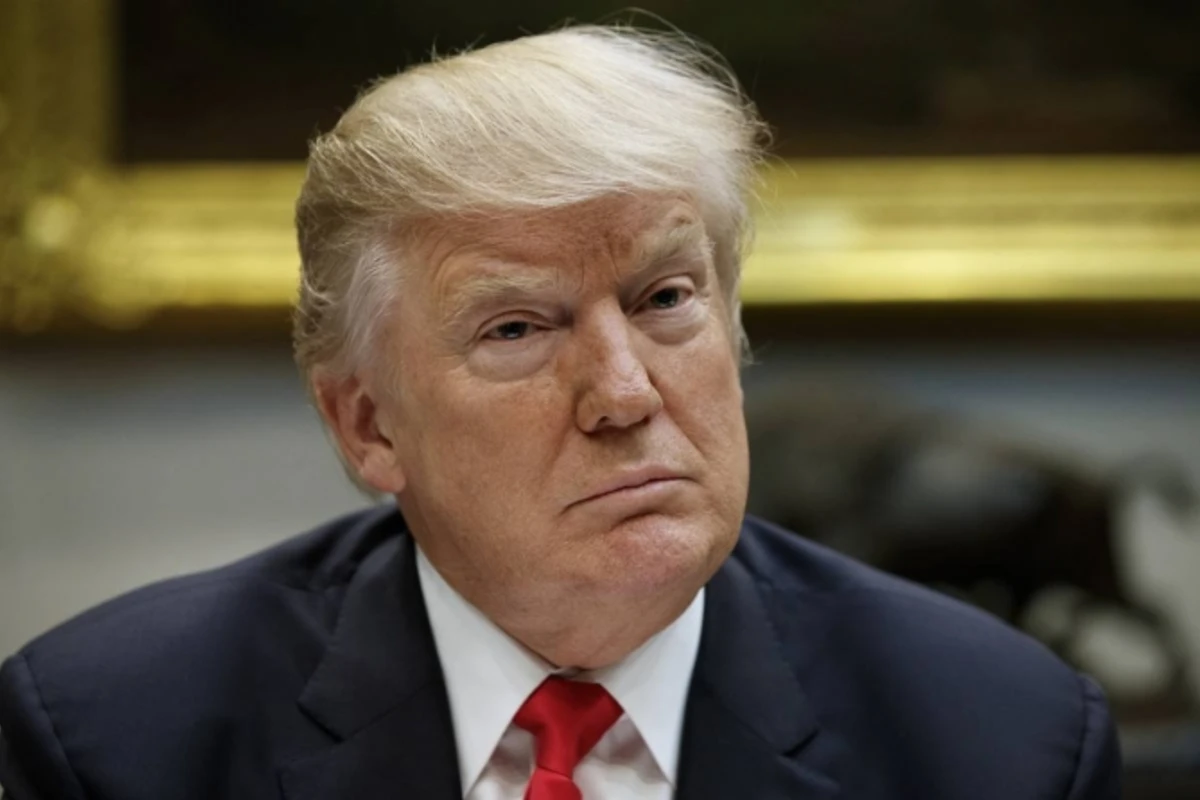 Трампа назвали расистской свиньей в эфире телеканала CNN - ВИДЕО