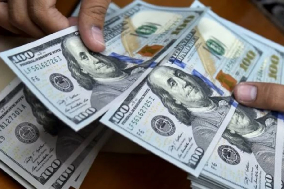 Dolların bu günə olan məzənnəsi Dolların bu günə olan məzənnəsi