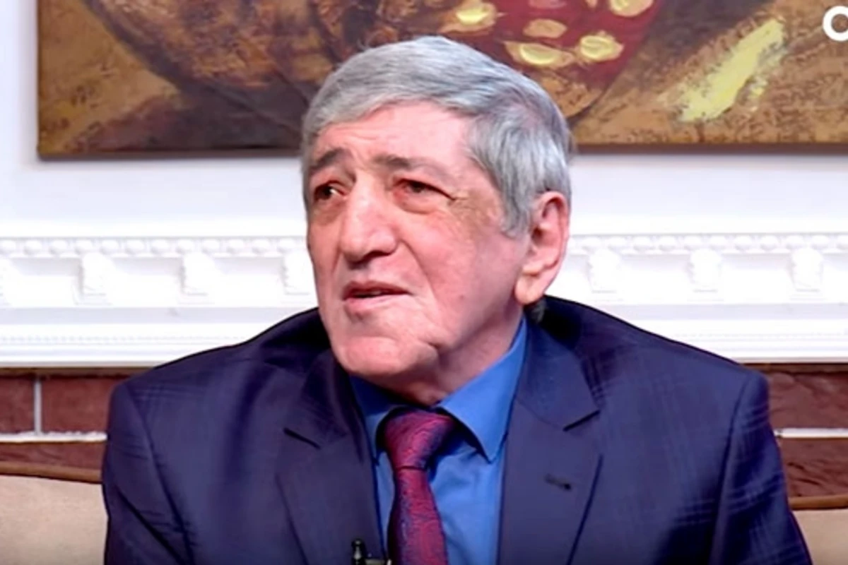 “Rəmişin ilk toyunda indiki həyat yoldaşı ağlayırdı” - Xalq artisti ilə bağlı ETİRAFLAR (VİDEO) “Rəmişin ilk toyunda indiki həyat yoldaşı ağlayırdı” - Xalq artisti ilə bağlı ETİRAFLAR (VİDEO)