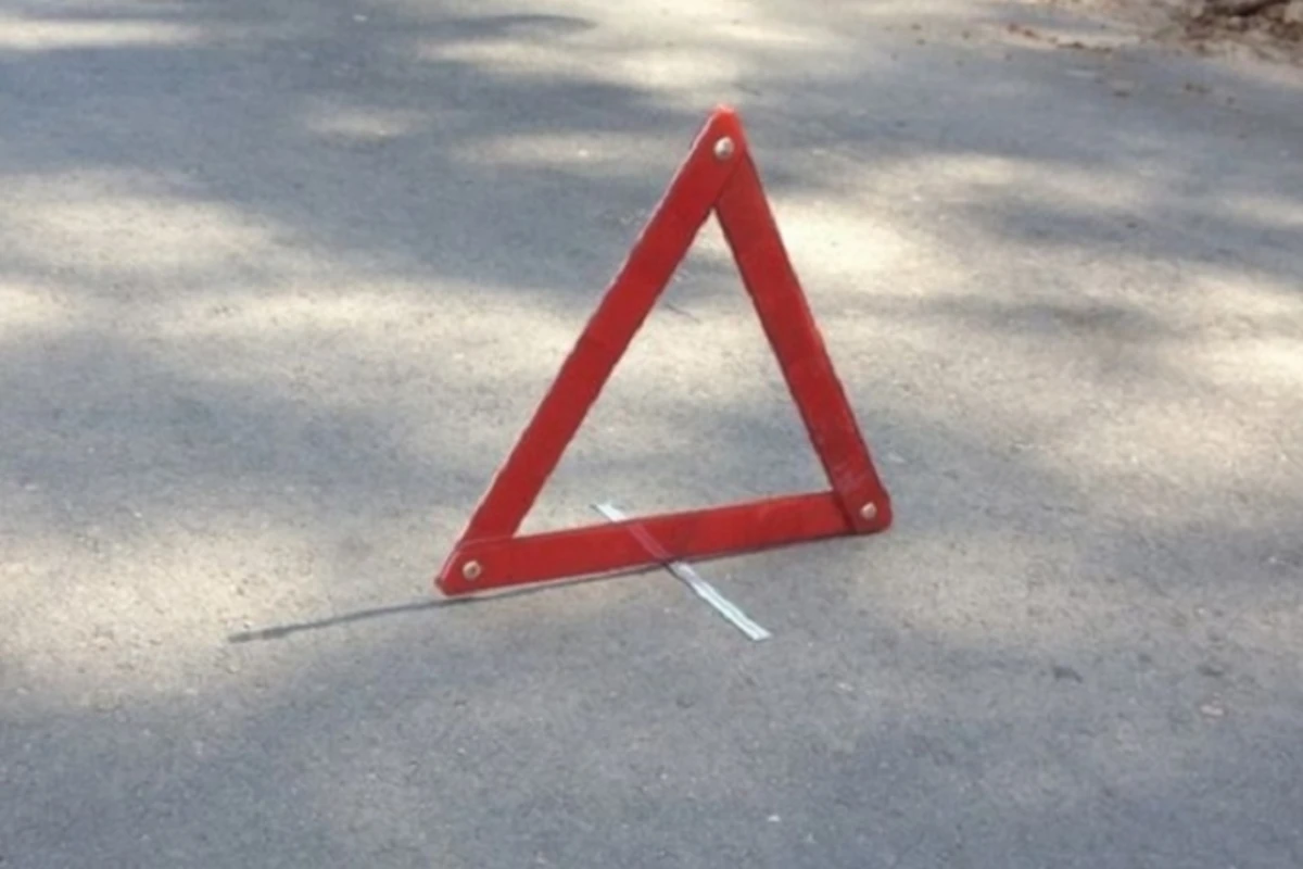 Ucarda avtomobil velosipedçini vurub öldürdü Ucarda avtomobil velosipedçini vurub öldürdü