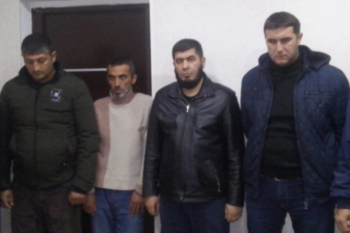 Cinçıxarma mərasimində adam öldürənlərdən biri DANIŞDI - VİDEO Cinçıxarma mərasimində adam öldürənlərdən biri DANIŞDI - VİDEO