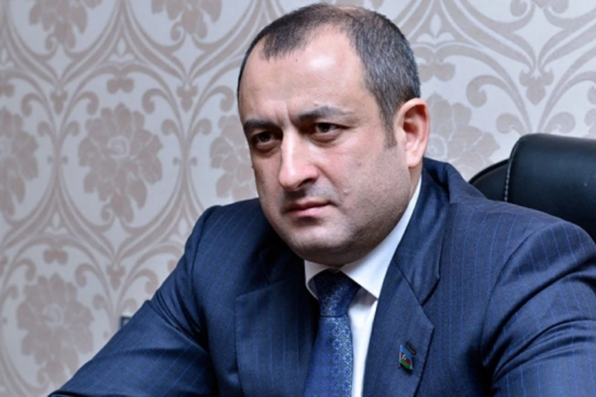 Millət vəkili Adil Əliyev: “İcra başçısı məndən 30 min manat istəyir”