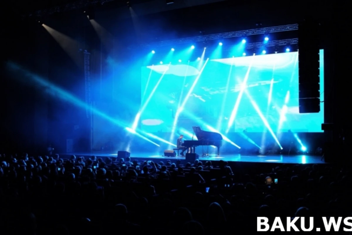 Ginnesin Rekordlar Kitabına düşən pianoçu Bakıda konsert verdi - FOTOLAR Ginnesin Rekordlar Kitabına düşən pianoçu Bakıda konsert verdi - FOTOLAR