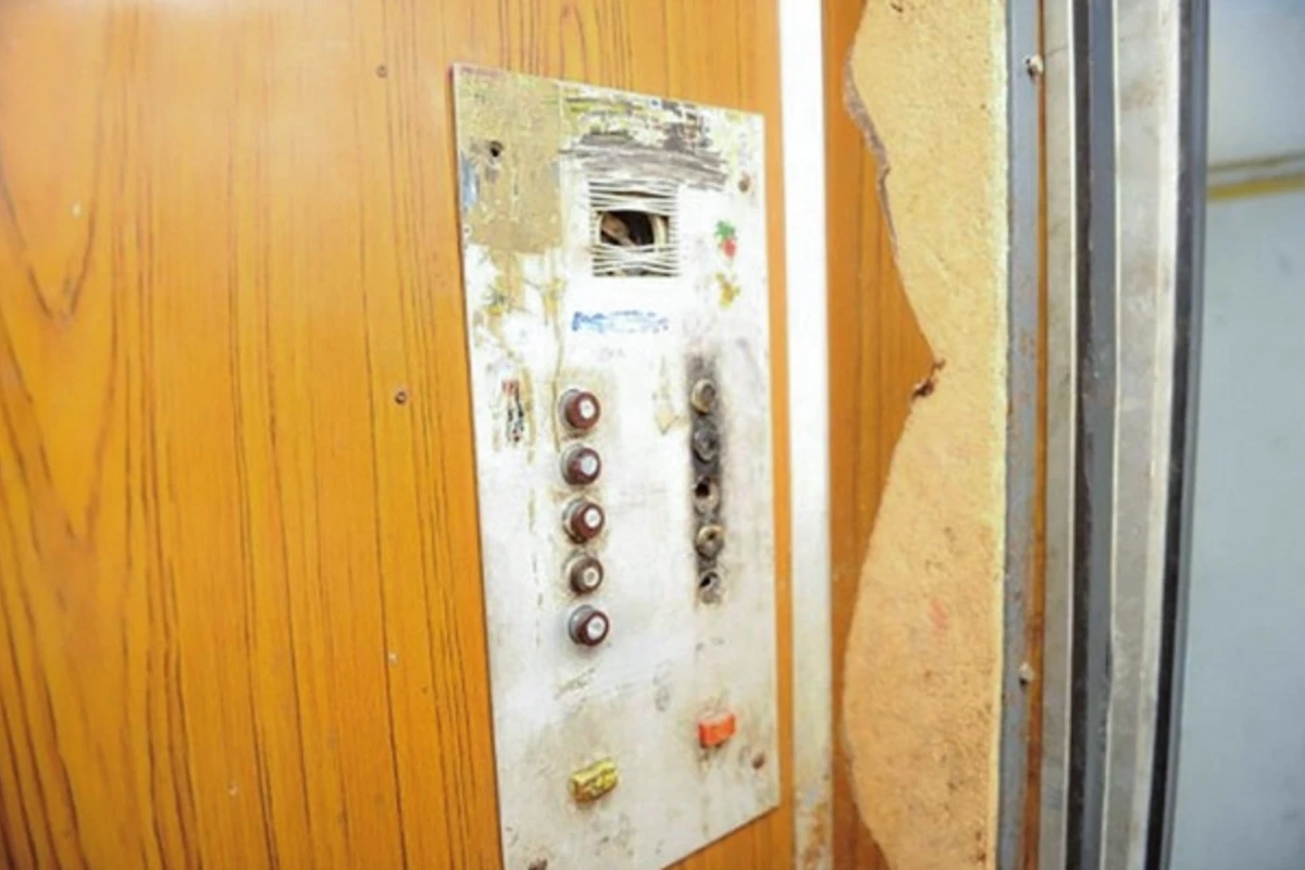 Bakıda lift pulu beş dəfə artırıla bilər Bakıda lift pulu beş dəfə artırıla bilər